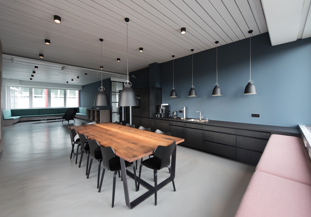 spazio riunioni ordinato